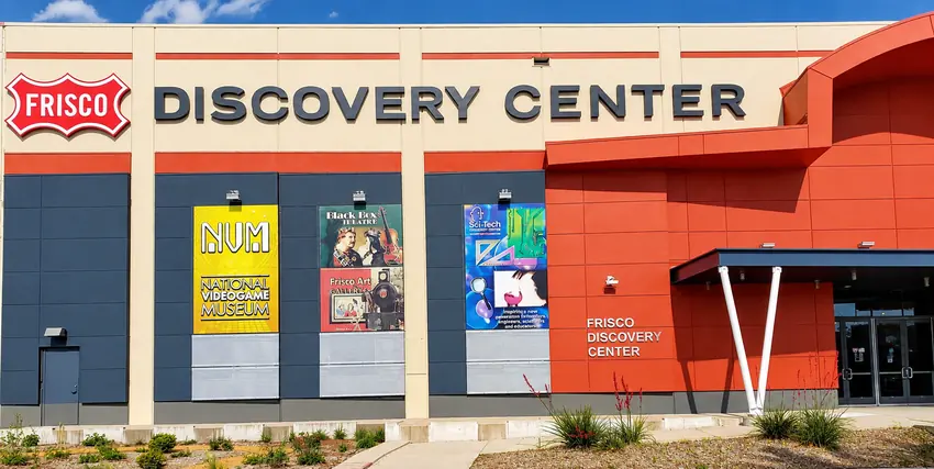 Frisco Discovery Center entrance